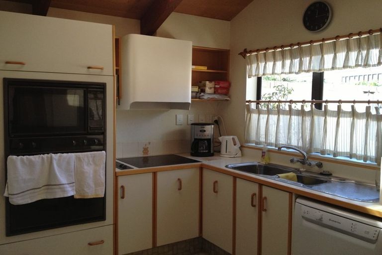 Photo of property in 240b Devonport Road, Tauranga, 3110