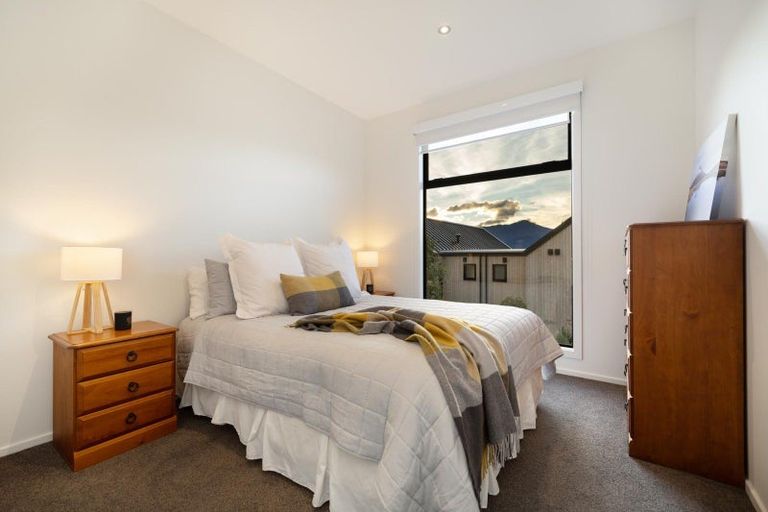 Photo of property in 5a Glenelg Lane, Jacks Point, 9371