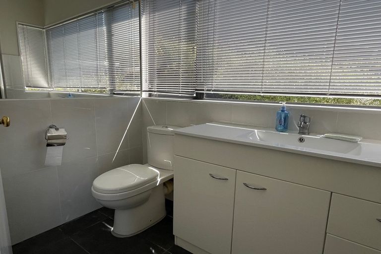 Photo of property in 1/4 Dorrit Lane, Howick, Auckland, 2014