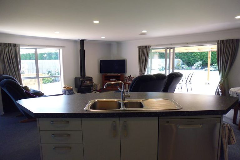 Photo of property in 43 Willowside Place, Amberley, 7410