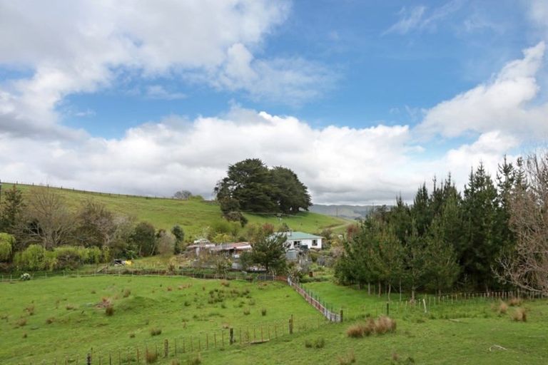 Photo of property in 768 Rangatira Road, Hunterville, Marton, 4787