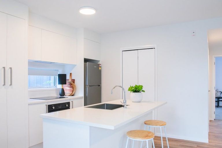 Photo of property in 6/245 Hobsonville Point Road, Hobsonville, Auckland, 0616