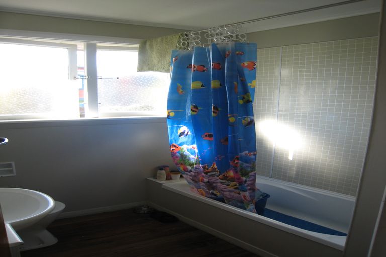 Photo of property in 8 Hugh Street, Seaview, Timaru, 7910