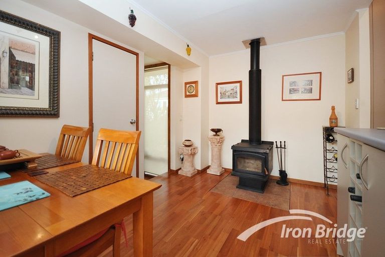 Photo of property in 1/51 Seaton Road, Murrays Bay, Auckland, 0630
