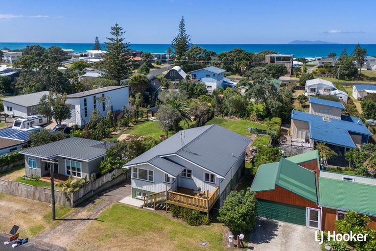 Photo of property in 49 Hillview Road, Waihi Beach, 3611
