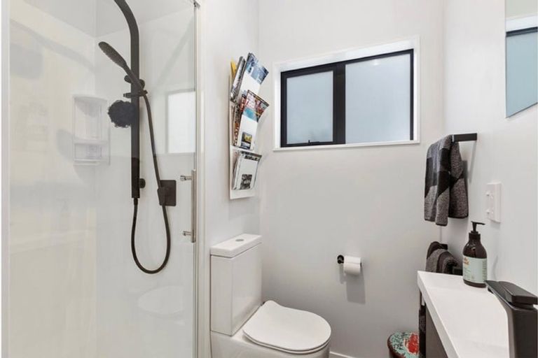 Photo of property in 54 Horoeka Street, Stokes Valley, Lower Hutt, 5019