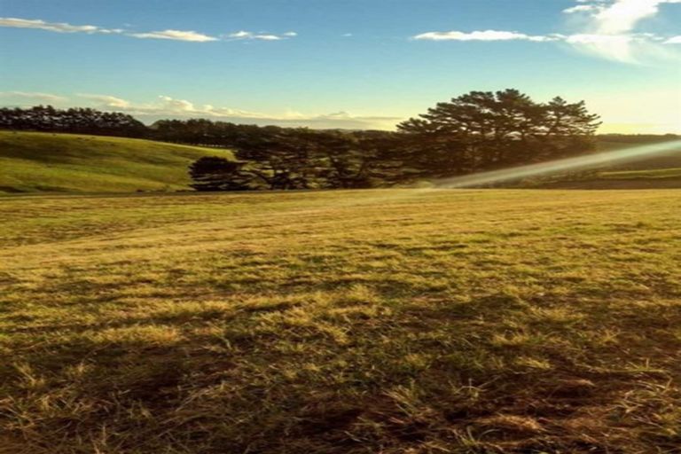 Photo of property in 356 Cable Bay Block Road, Cable Bay, 0420