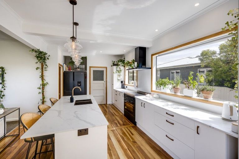 Photo of property in 5 Flanders Avenue, Onekawa, Napier, 4110