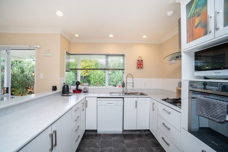 Photo of property in 17a Franklin Avenue, Hokowhitu, Palmerston North, 4410