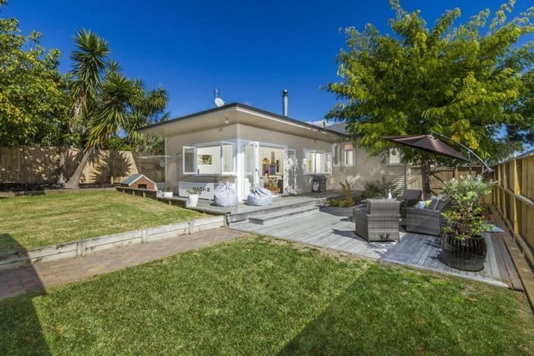 Photo of property in 7 Preston Avenue, Belmont, Auckland, 0622