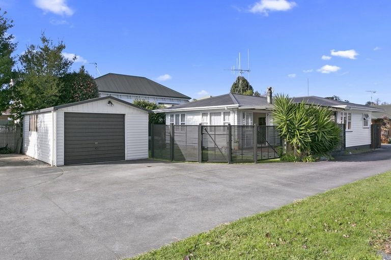 Photo of property in 129 Williams Street, Cambridge, 3434