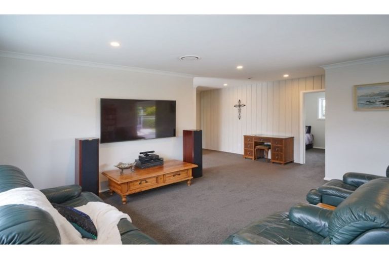 Photo of property in 133 Kendal Avenue, Burnside, Christchurch, 8053