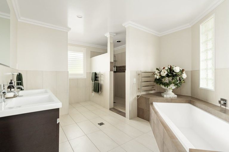 Photo of property in 28 Garvan Glen, Pyes Pa, Tauranga, 3112