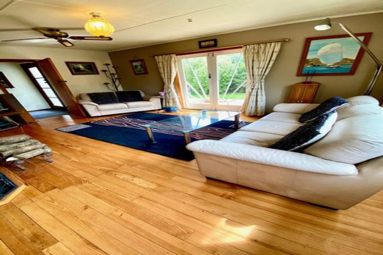 Photo of property in 12 Railway Road, Dunsandel, 7682