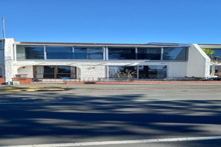 Photo of property in 455 Marine Parade, Napier South, Napier, 4110