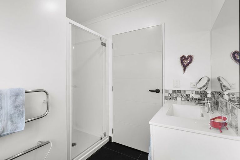 Photo of property in 9 Te Whenu Crescent, Marshland, Christchurch, 8083