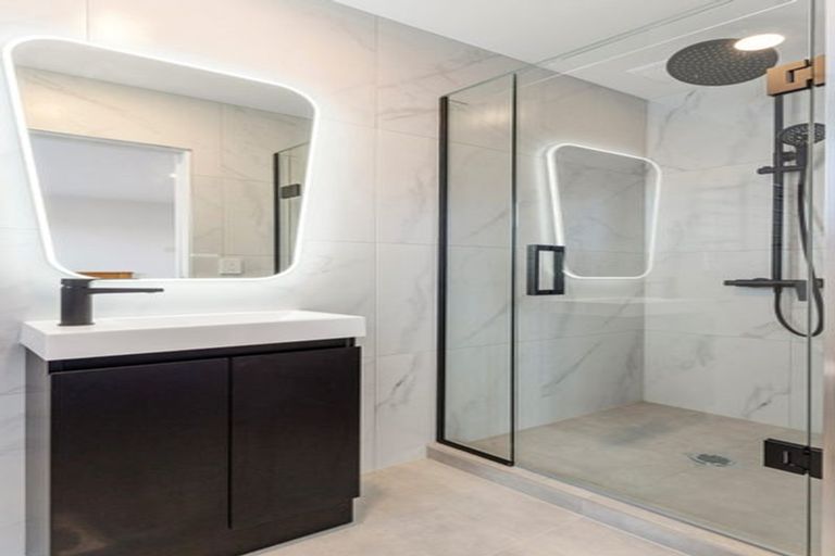 Photo of property in 10/3 Matuhi Rise, Henderson, Auckland, 0612