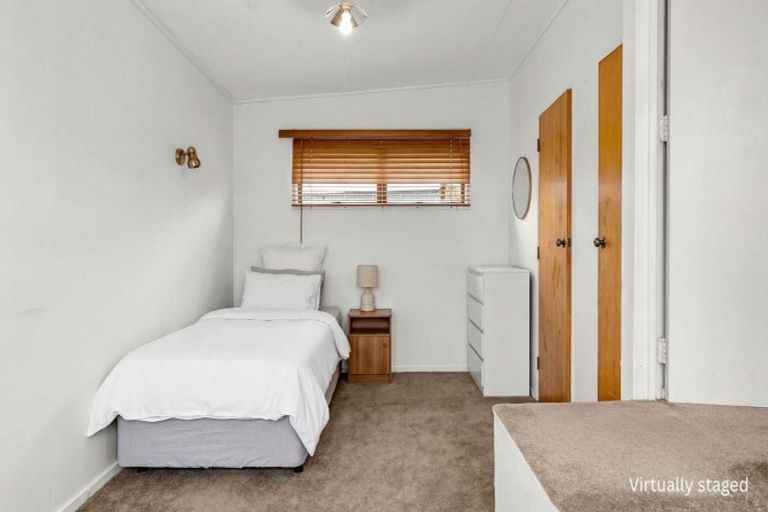 Photo of property in 11 Sandstrom Grove, Feilding, 4702