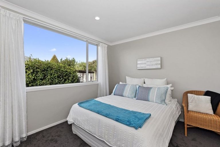 Photo of property in 5 Oldfield Court, Huntington, Hamilton, 3210