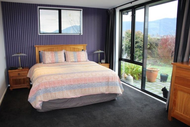 Photo of property in 32 Breaksea Street, Te Anau, 9600