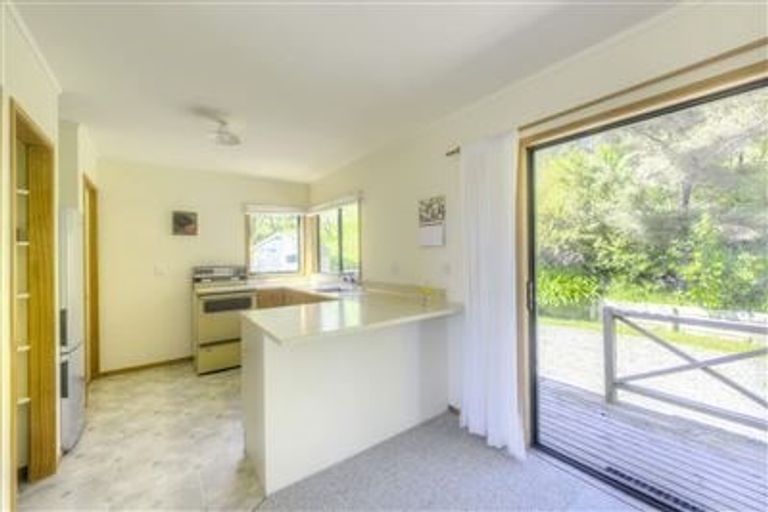 Photo of property in 11 Bald Hill Road, Helensville, Kaukapakapa, 0871