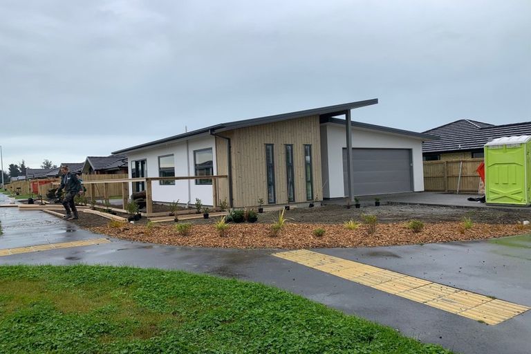 Photo of property in 30 Blakes Road, Belfast, Christchurch, 8051