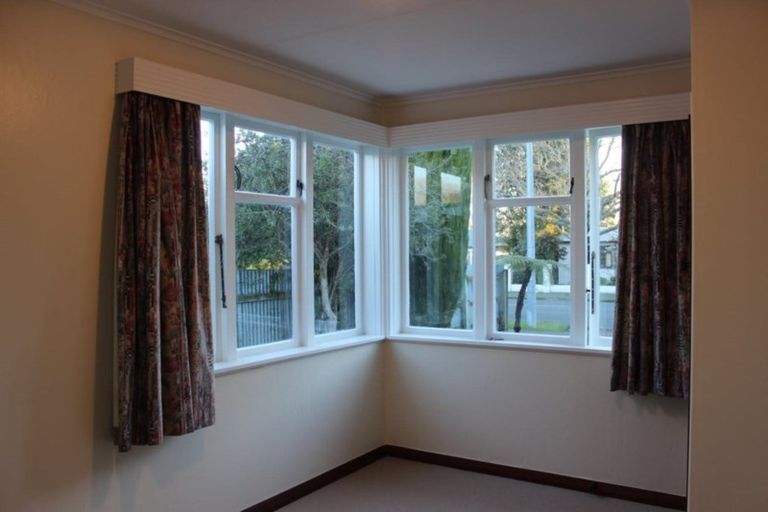 Photo of property in 43 Manawatu Street, Hokowhitu, Palmerston North, 4410