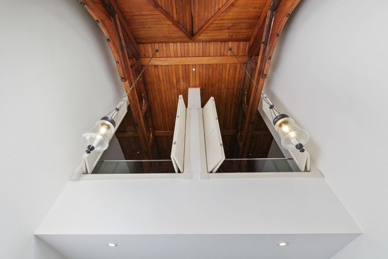 Photo of property in Whitmore Apartments, 1b/7 Stout Street, Wellington Central, Wellington, 6011