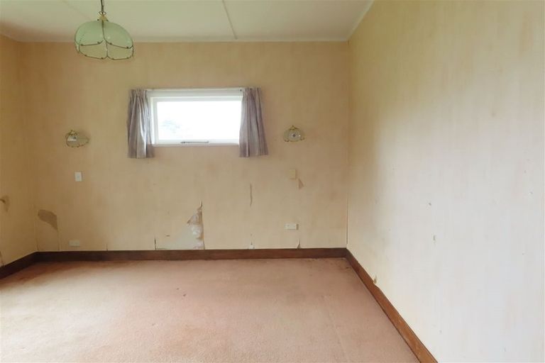 Photo of property in 328 Arapaepae Road, Levin, 5571