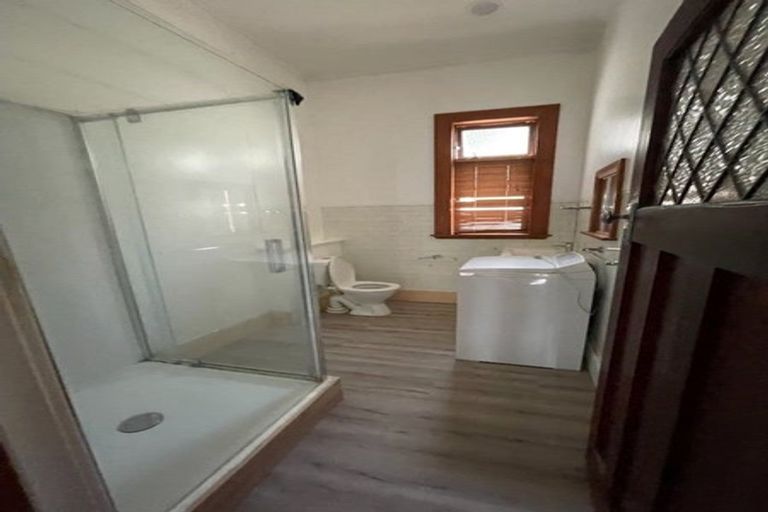 Photo of property in 64 Hawker Street, Mount Victoria, Wellington, 6011