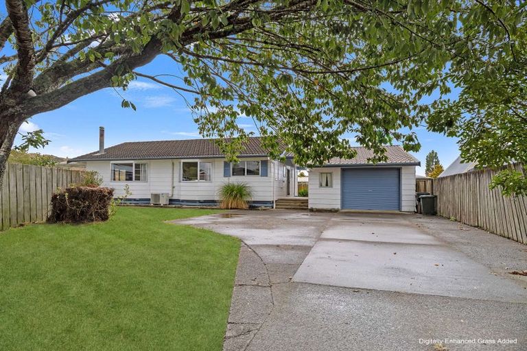 Photo of property in 8 Cypress Place, Aramoho, Whanganui, 4500