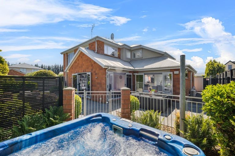 Photo of property in 34 Birkdale Drive, Shirley, Christchurch, 8061