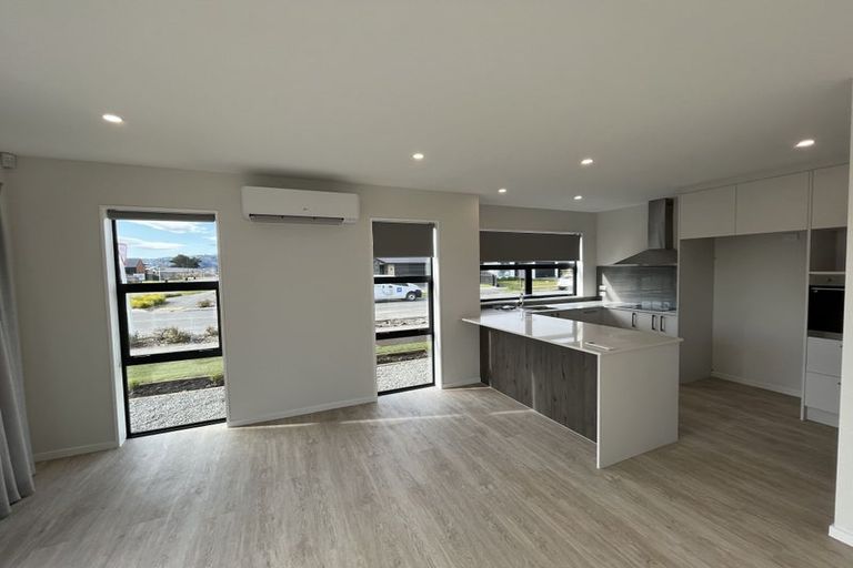 Photo of property in 58 Whitburn Avenue, Halswell, Christchurch, 8025