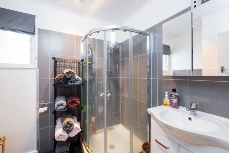 Photo of property in 82b Wellington Street, Picton, 7220