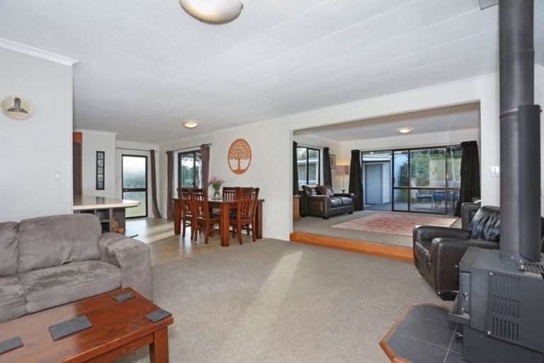 Photo of property in 146 Parewanui Road, Bulls, 4894