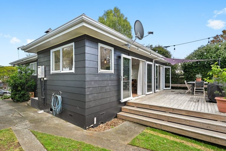 Photo of property in 5 Homestead Place, Glenview, Hamilton, 3206