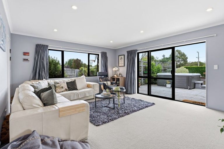 Photo of property in 48 Douglas Street, Allanton, Mosgiel, 9092