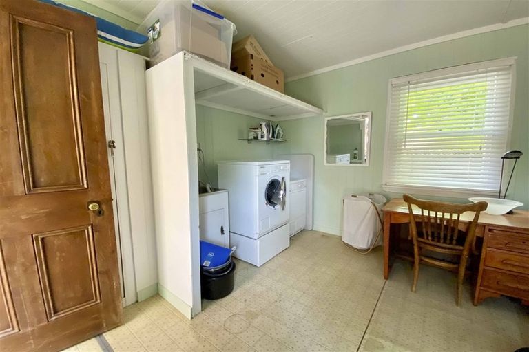 Photo of property in 82 Victoria Avenue, Avenal, Invercargill, 9810