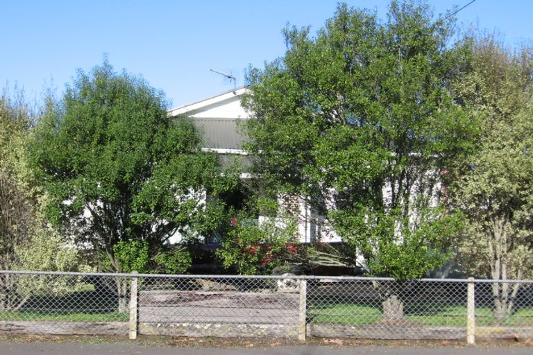 Photo of property in 12 Pukeko Street, Frankton, Hamilton, 3204