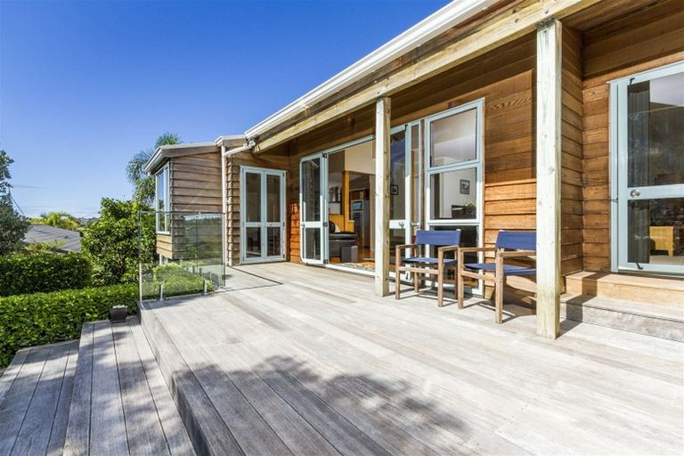 Photo of property in 1/71 Beresford Street, Bayswater, Auckland, 0622