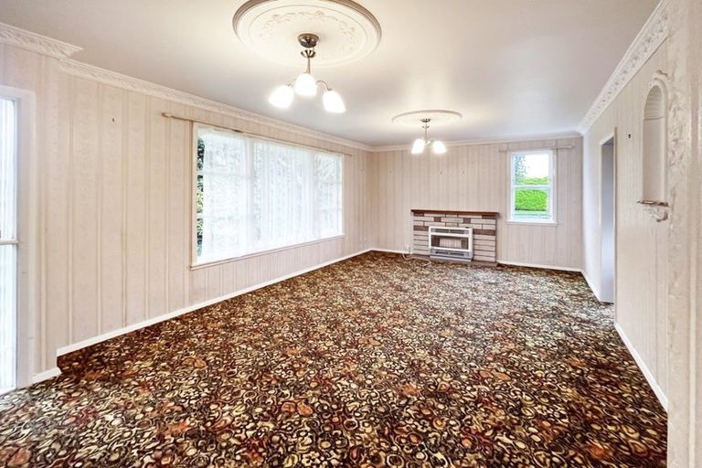 Photo of property in 12 Sutherland Crescent, Westbrook, Palmerston North, 4412