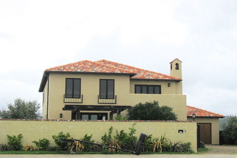 Photo of property in 9 Shearwater Rise, Paraparaumu Beach, Paraparaumu, 5032