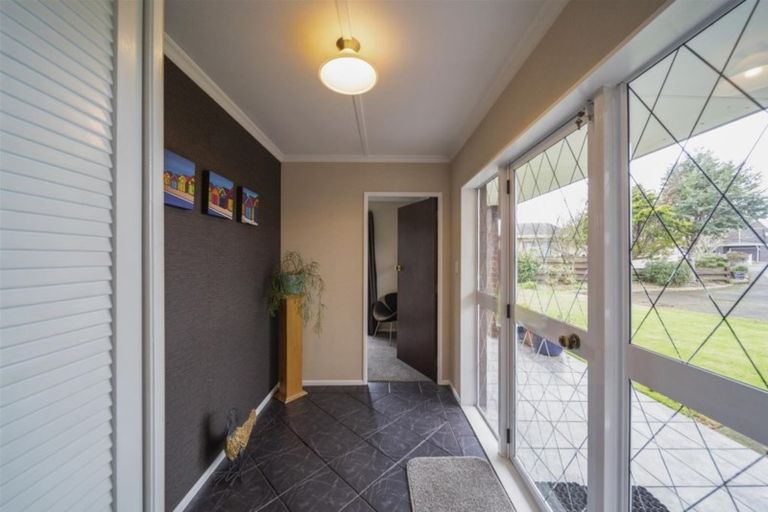Photo of property in 11 Matai Place, Hawera, 4610