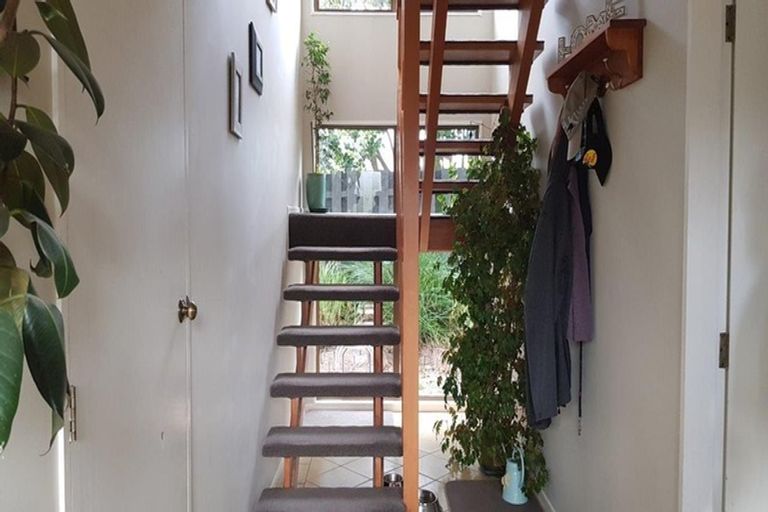 Photo of property in 17 Fuller Grove, Woburn, Lower Hutt, 5010