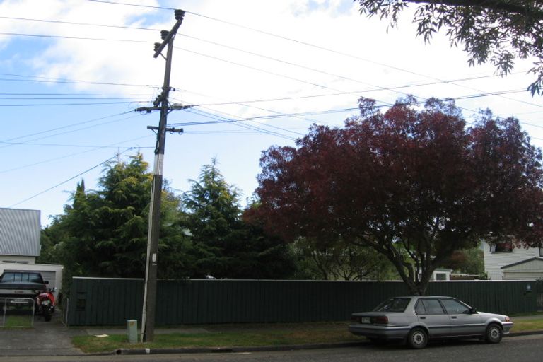 Photo of property in 1/1 Heretaunga Square, Silverstream, Upper Hutt, 5019