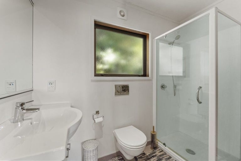 Photo of property in 27 Hauraki Street, Karori, Wellington, 6012