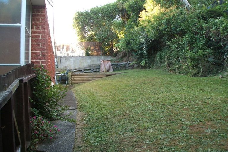 Photo of property in 3/6 Kororo Street, Northcote, Auckland, 0627