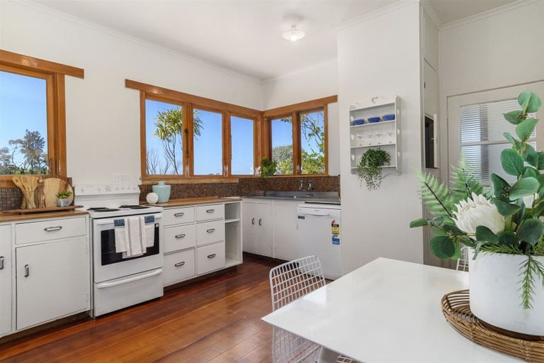 Photo of property in 6a Waikareao Way, Brookfield, Tauranga, 3110