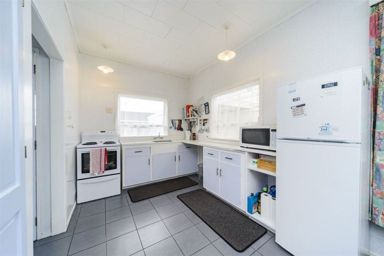 Photo of property in 5 Pencarrow Street, Highbury, Palmerston North, 4412