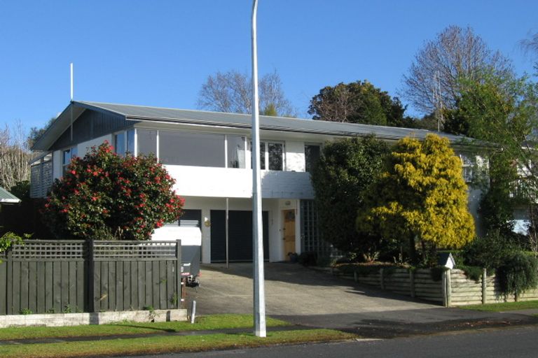 Photo of property in 77 Aberdeen Drive, Dinsdale, Hamilton, 3204